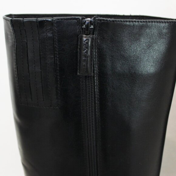 Via Spiga Classic Black Leather Tall Flat Riding Boots with Side Zipper, Size 7 - Picture 9 of 14
